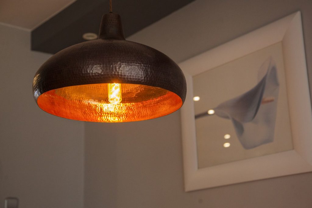 Miedziana Lampa wiszaca - sufitowa lampa z ręcznie kutej miedzi 02